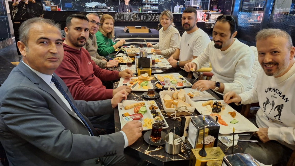 Öğretmenler Moral Yemeği